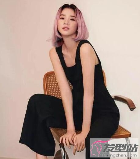 女生薄藤色染發(fā)發(fā)型