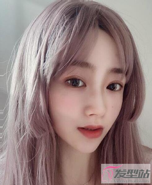 女生薄藤色染發(fā)發(fā)型