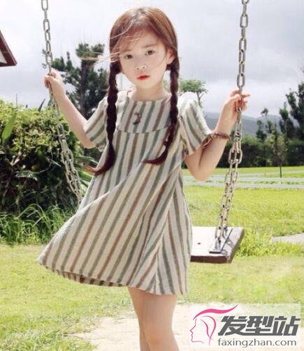 小女孩穿裙子發(fā)型