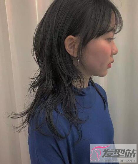 高層次中長發(fā)發(fā)型