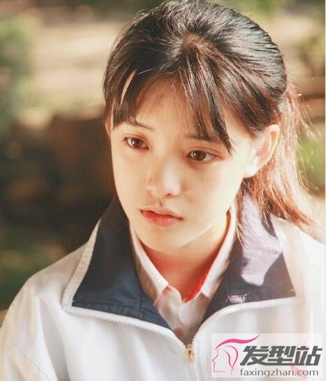 清純氣質(zhì)女學(xué)生發(fā)型