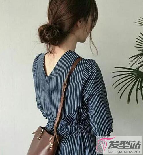 韓式低包頭發(fā)型