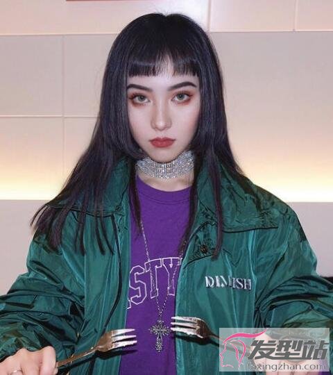 女生時(shí)尚直發(fā)發(fā)型