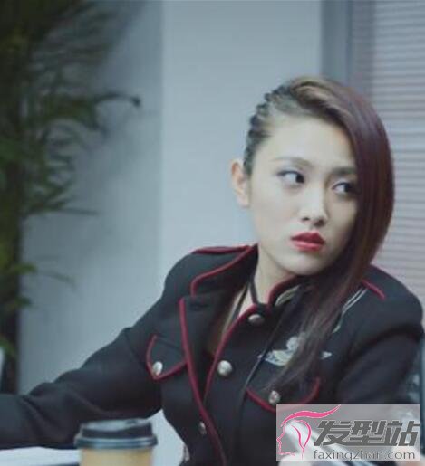 女生鏟青發(fā)型