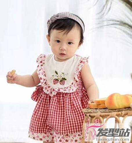 2歲小女孩短發(fā)發(fā)型