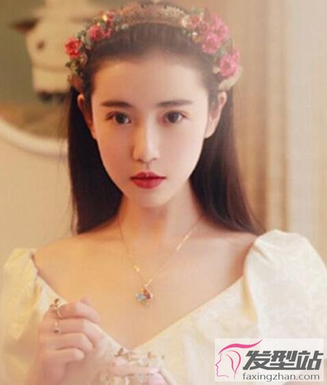 新娘簡(jiǎn)單直發(fā)造型