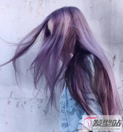 女生香芋色染發(fā)發(fā)型