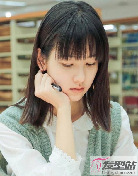 女生及肩發(fā)發(fā)型