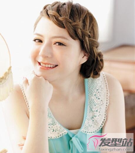 女生額前編發(fā)發(fā)型