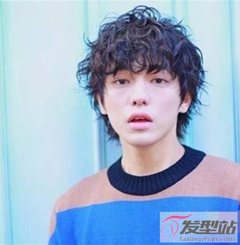 大臉男生劉海發(fā)型