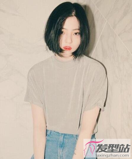女生黑色短發(fā)發(fā)型