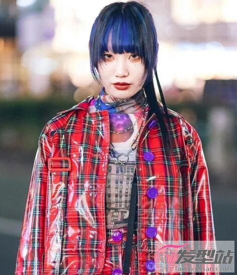 女生挑染發(fā)型