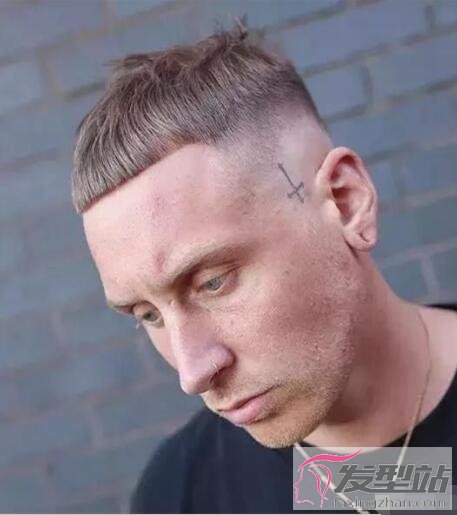 男生蓋頭發(fā)型