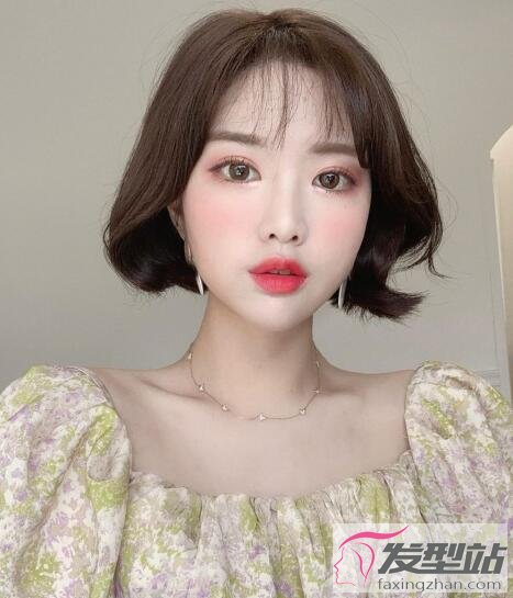 女生韓式短發(fā)發(fā)型