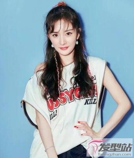 女生彩繩編發(fā)發(fā)型