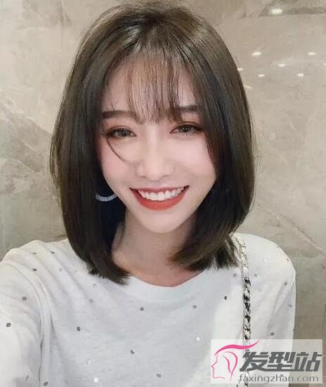 高顴骨女生劉海發(fā)型