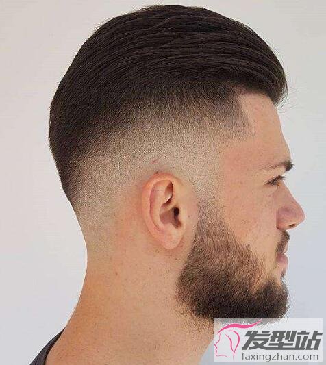 男生周邊光發(fā)型