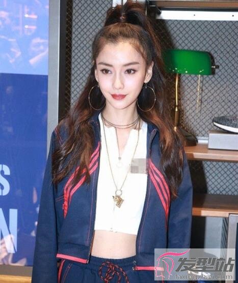 女生穿運動服發(fā)型