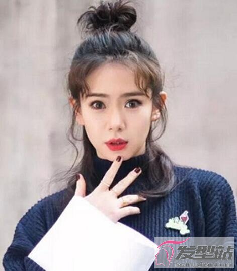 女生中分劉海發(fā)型