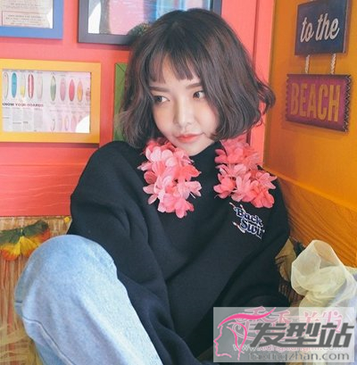六款超顯臉小的女生BoBo頭發(fā)型 時髦清新好打理手殘女生輕松get