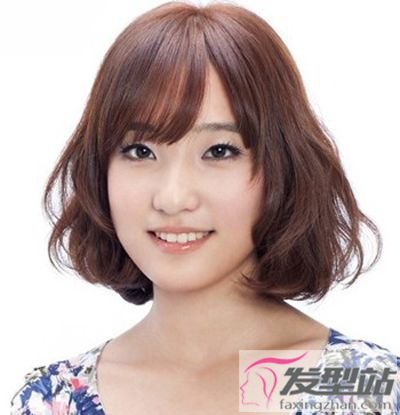 短發(fā)女生波波頭怎么剪 短發(fā)波波頭如何燙好看