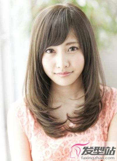 瘦長(zhǎng)臉女孩適合梨花燙或大波浪燙嗎 長(zhǎng)臉女生適合的梨花燙