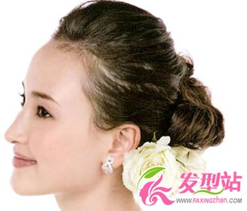 清爽優(yōu)雅的盤發(fā)