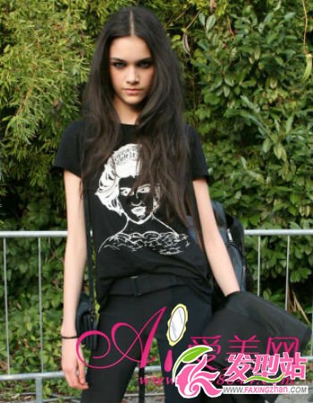 最新歐美街拍發(fā)型 春夏發(fā)型點(diǎn)燃時(shí)尚