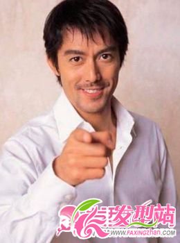 拒絕脫發(fā) 男士護(hù)發(fā)8大守則