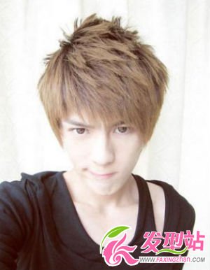 90后青春男生發(fā)型 時尚帥氣最搶眼