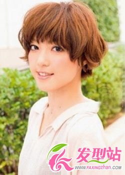 新年新發(fā)型 5款人氣女人味短發(fā)