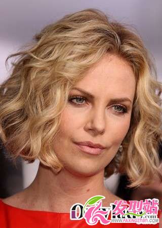 Charlize TheronƝ·