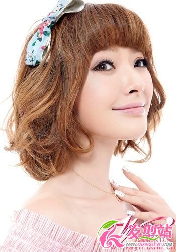 甜美短卷發(fā)