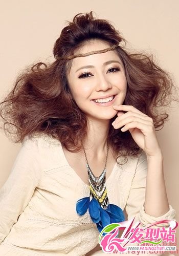 時(shí)尚體積感凌亂卷發(fā)