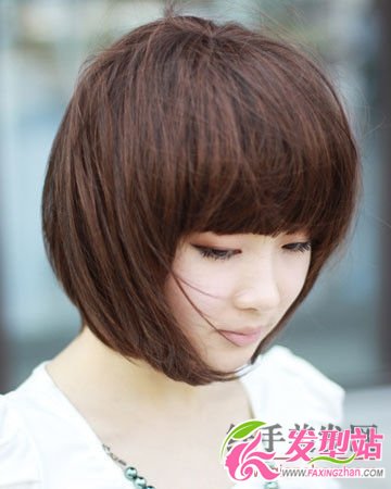 7款適合圓臉大臉女生的發(fā)型 7款適合圓臉大臉女生的發(fā)型