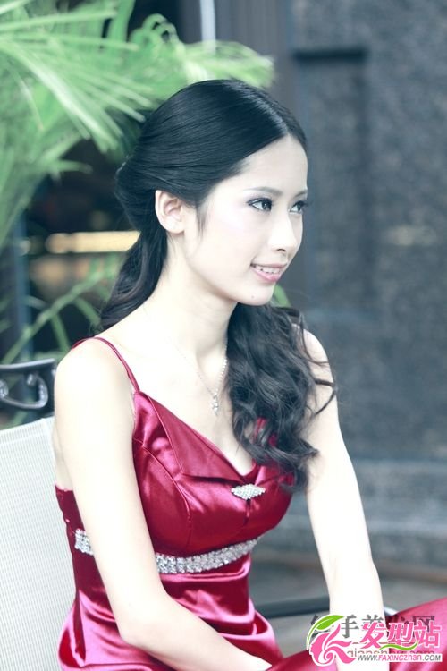 靚麗模特的時(shí)尚發(fā)型 靚麗模特的時(shí)尚發(fā)型