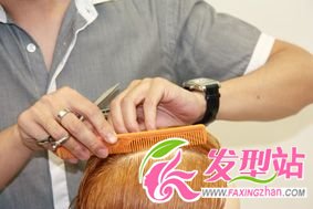 纖手發(fā)型師裁剪分區(qū)步驟圖解 纖手發(fā)型師裁剪分區(qū)步驟圖解