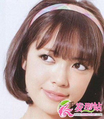 高雅浪漫巧搭發(fā)飾UP女人味 高雅浪漫巧搭發(fā)飾UP女人味