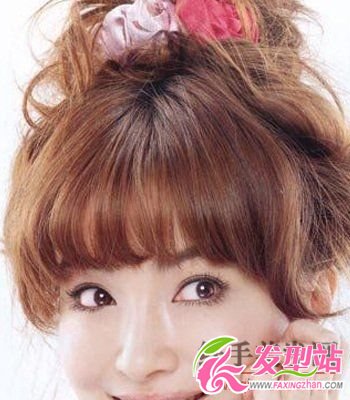甜美發(fā)飾提升你的女人味兒 甜美發(fā)飾提升你的女人味兒