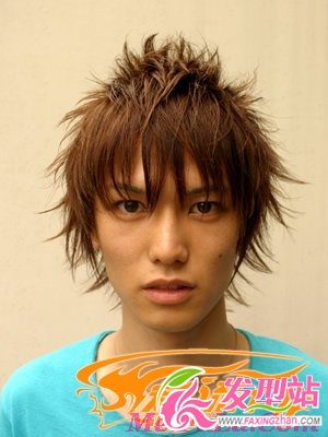 09男生最新燙發(fā)發(fā)型