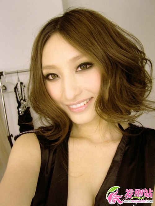 中分美麗純情發(fā)型圖片 中分美麗純情發(fā)型圖片