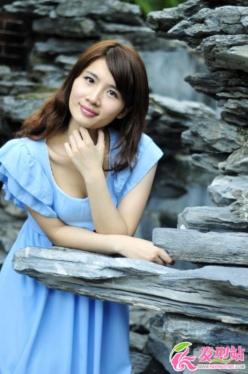 農(nóng)家樂(lè)少女中長(zhǎng)發(fā)發(fā)型圖片 農(nóng)家樂(lè)少女中長(zhǎng)發(fā)發(fā)型圖片
