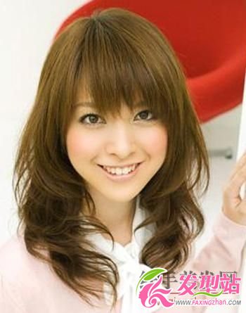 日韓時(shí)尚雜志中長發(fā)發(fā)型圖片欣賞 日韓時(shí)尚雜志中長發(fā)發(fā)型圖片欣賞