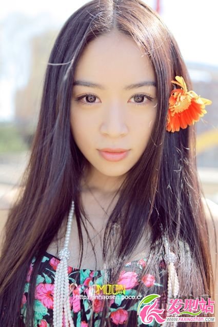 尖臉配直發(fā)卷發(fā)盤發(fā)對(duì)比 看看哪種好 尖臉配直發(fā)卷發(fā)盤發(fā)對(duì)比 看看哪種好