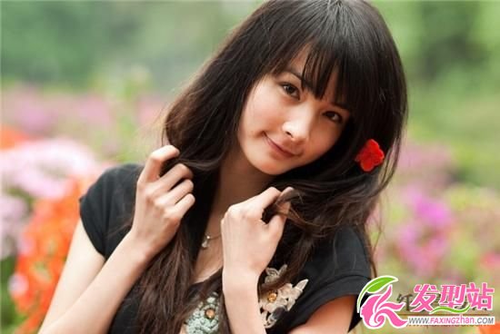 蓬松長(zhǎng)發(fā)發(fā)型可愛女孩兒圖片欣賞 蓬松長(zhǎng)發(fā)發(fā)型可愛女孩兒圖片欣賞