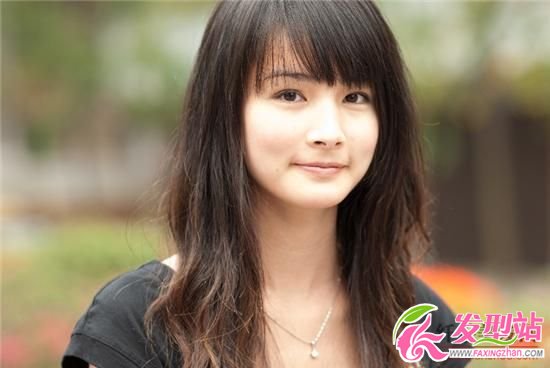 蓬松長發(fā)發(fā)型可愛女孩兒圖片欣賞 蓬松長發(fā)發(fā)型可愛女孩兒圖片欣賞