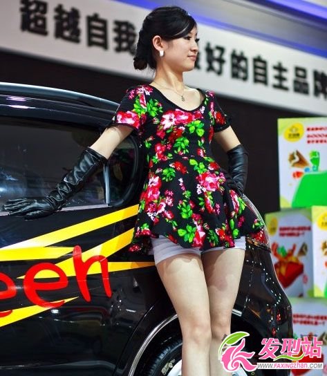 上海車展漂亮MM盤發(fā)發(fā)型登場(chǎng) 上海車展漂亮MM盤發(fā)發(fā)型登場(chǎng)