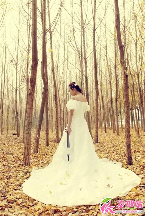 樹(shù)林中新娘婚紗攝影照片欣賞 樹(shù)林中新娘婚紗攝影照片欣賞