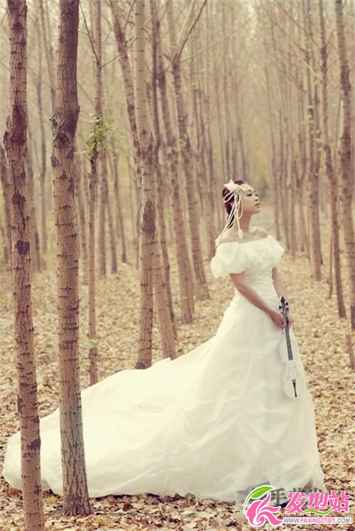 樹林中新娘婚紗攝影照片欣賞 樹林中新娘婚紗攝影照片欣賞