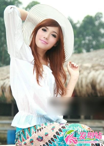 夜場長發(fā)美女 迷戀之初 夜場長發(fā)美女 迷戀之初